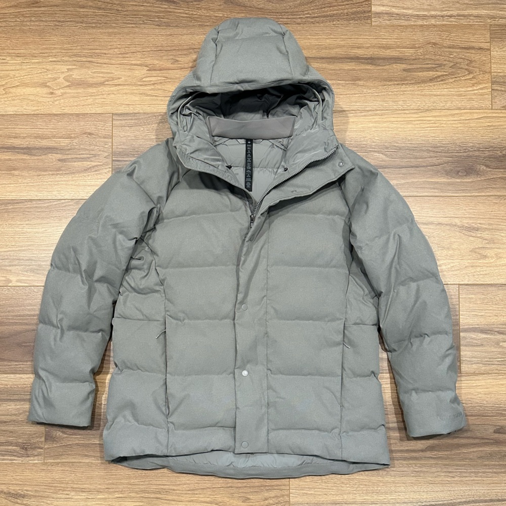 Lululemon Wunder Puff 600-Down-Fill Jacket Tech Canvas in Gray Size Large